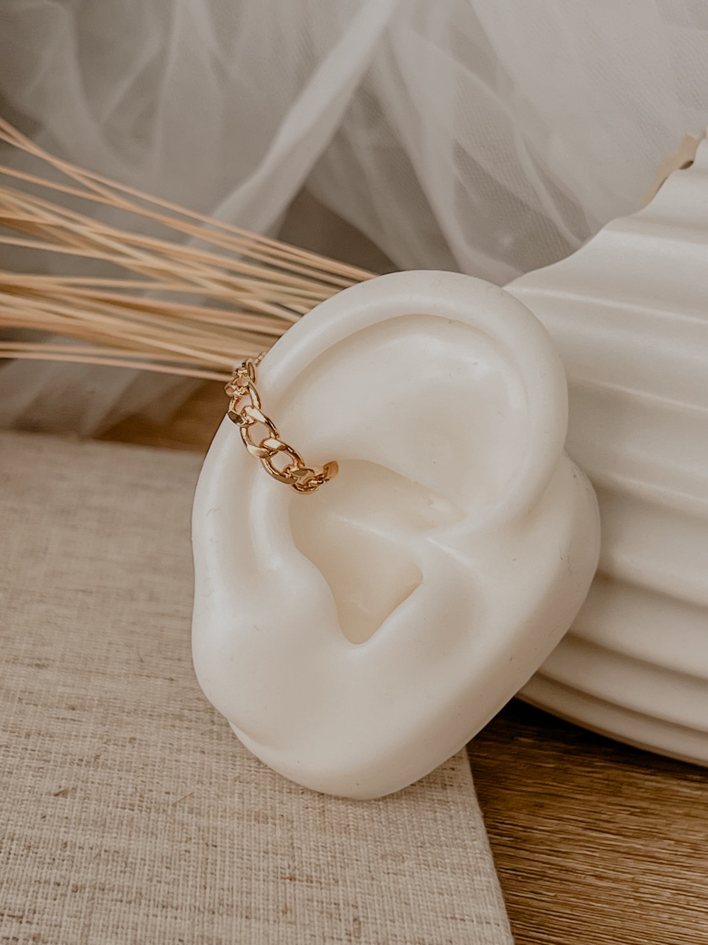 Sophia chain Ear Cuff
