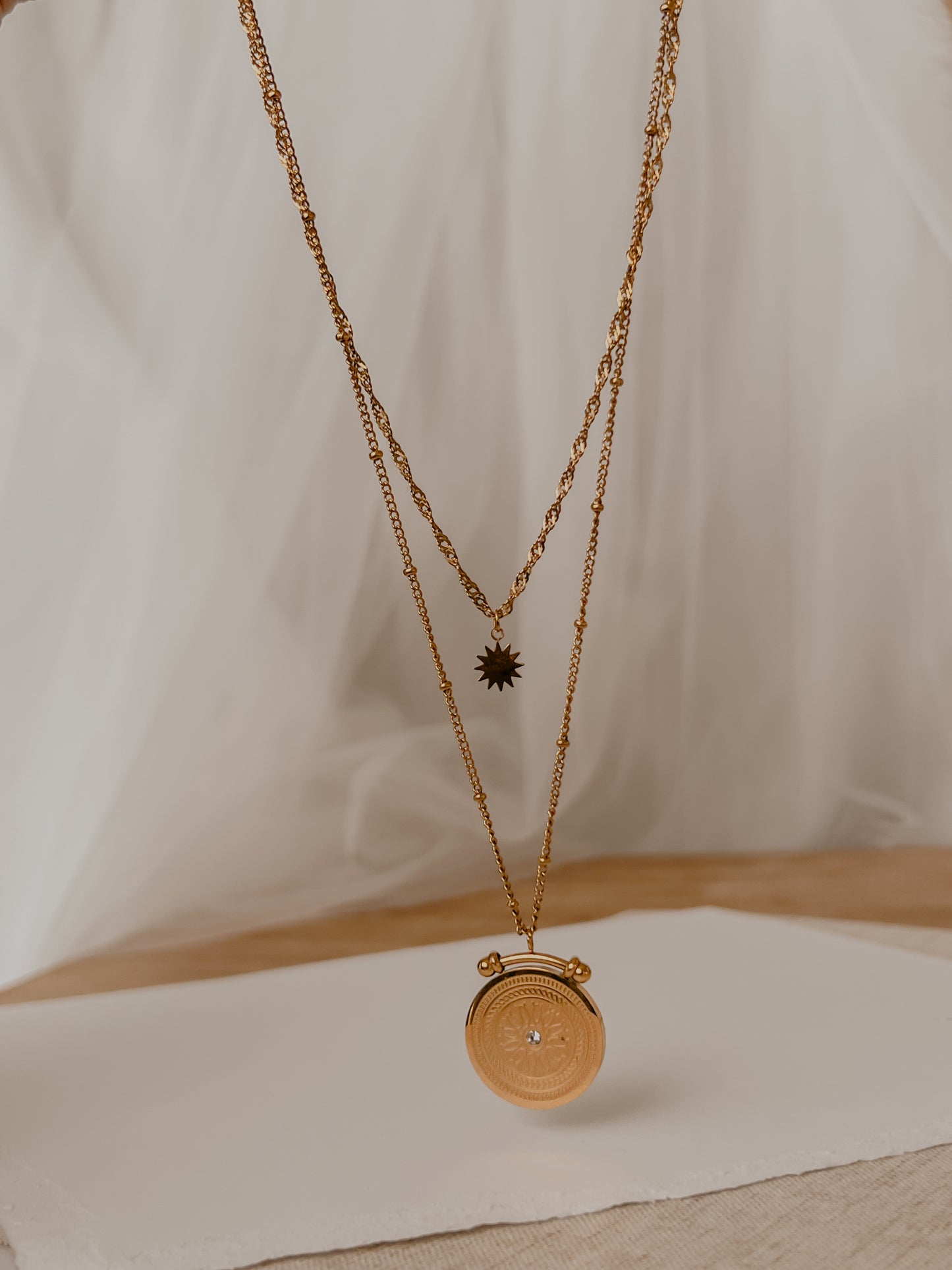 Hally Doble Layer Necklace