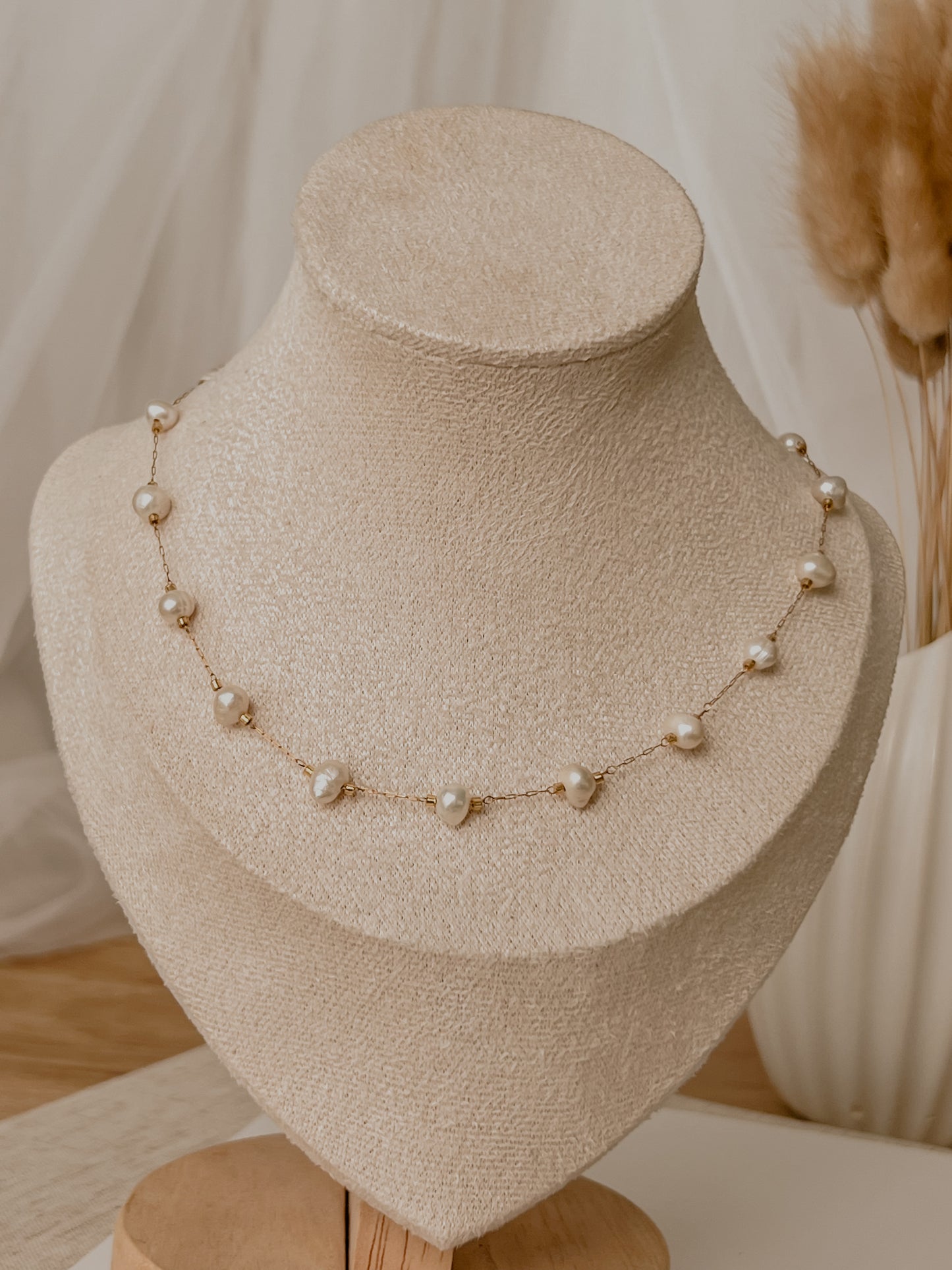 Olivia Pearls Necklace