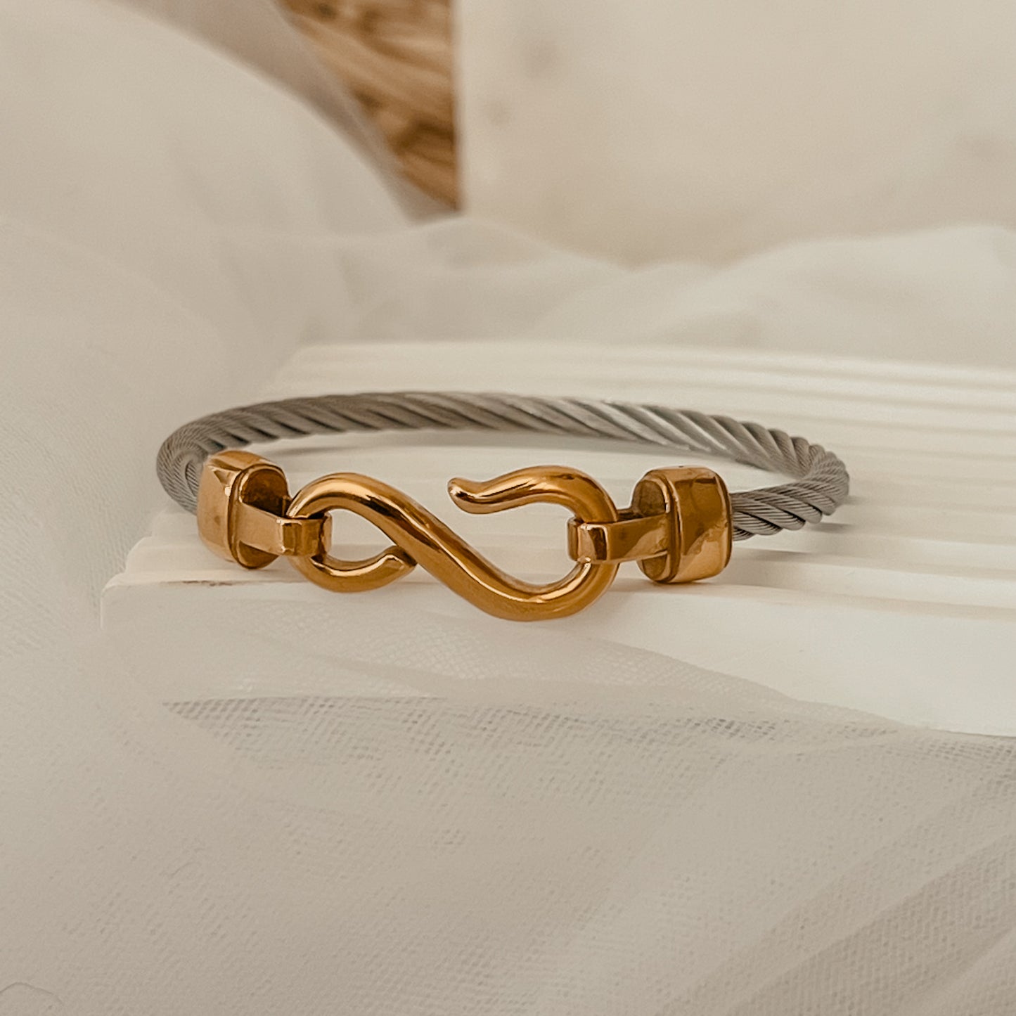 Bianca Hook Bangle