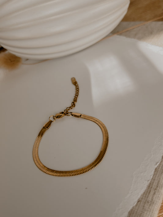 Cleo Herringbone Bracelet