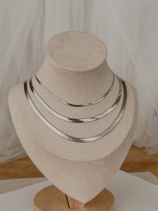 Cleo Silver Herringbone Necklace