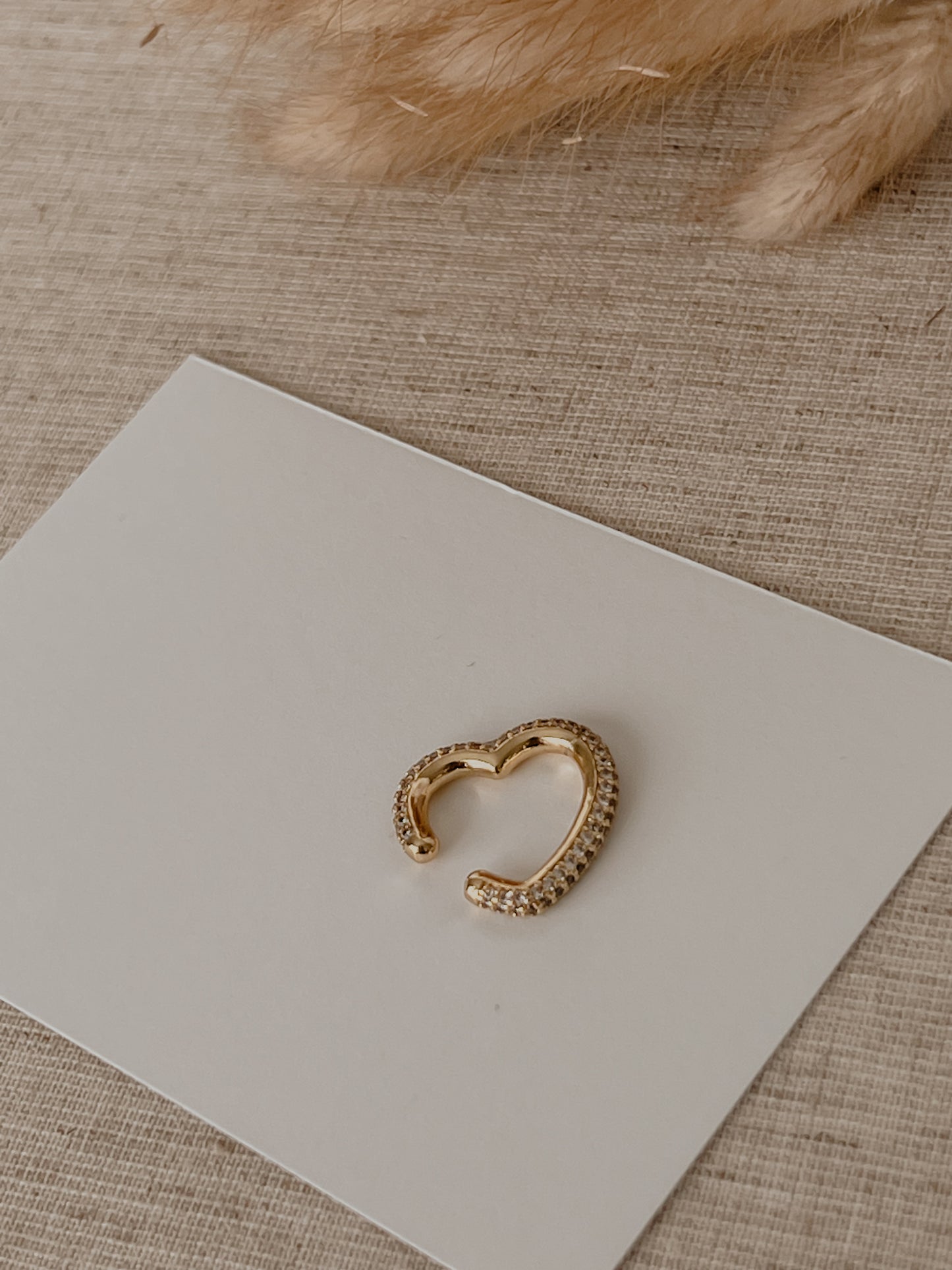 Milley Heart Ear Cuff
