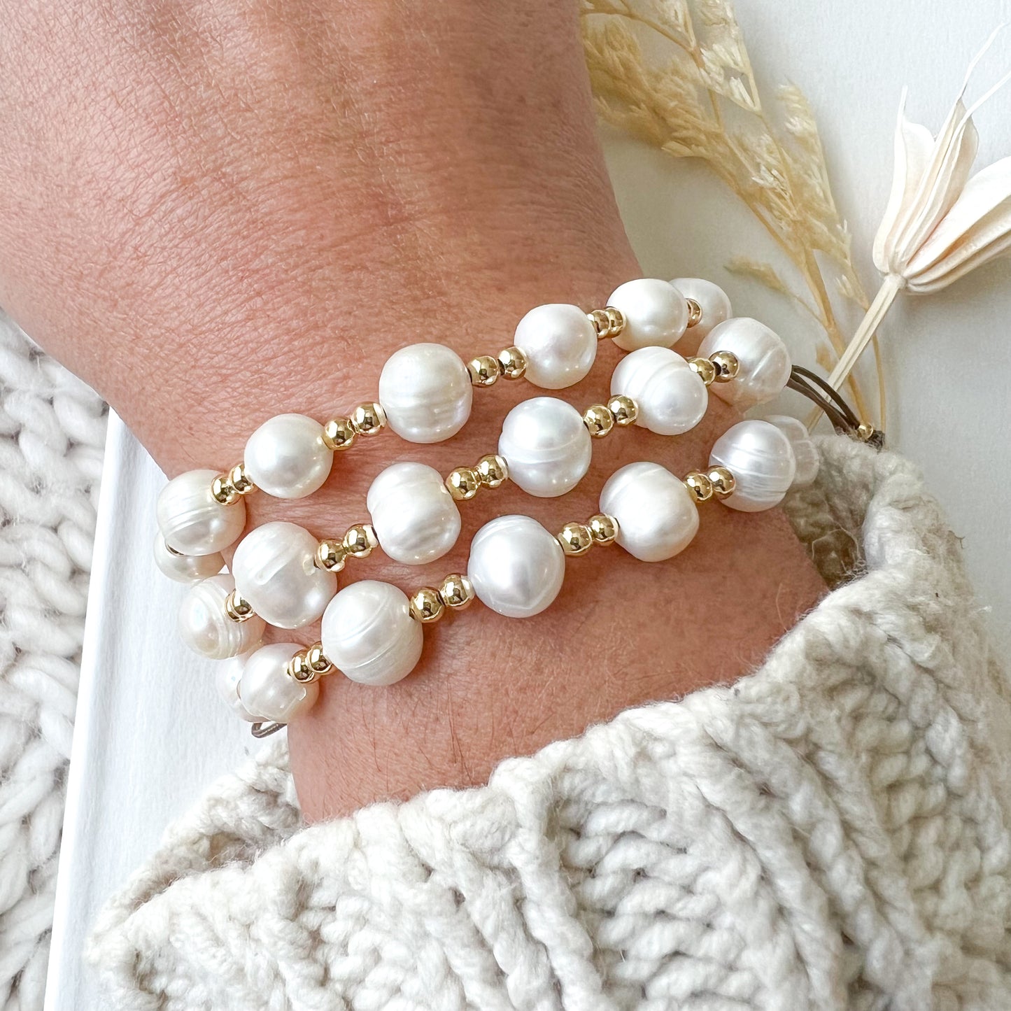 Lolita Pearls Bracelet