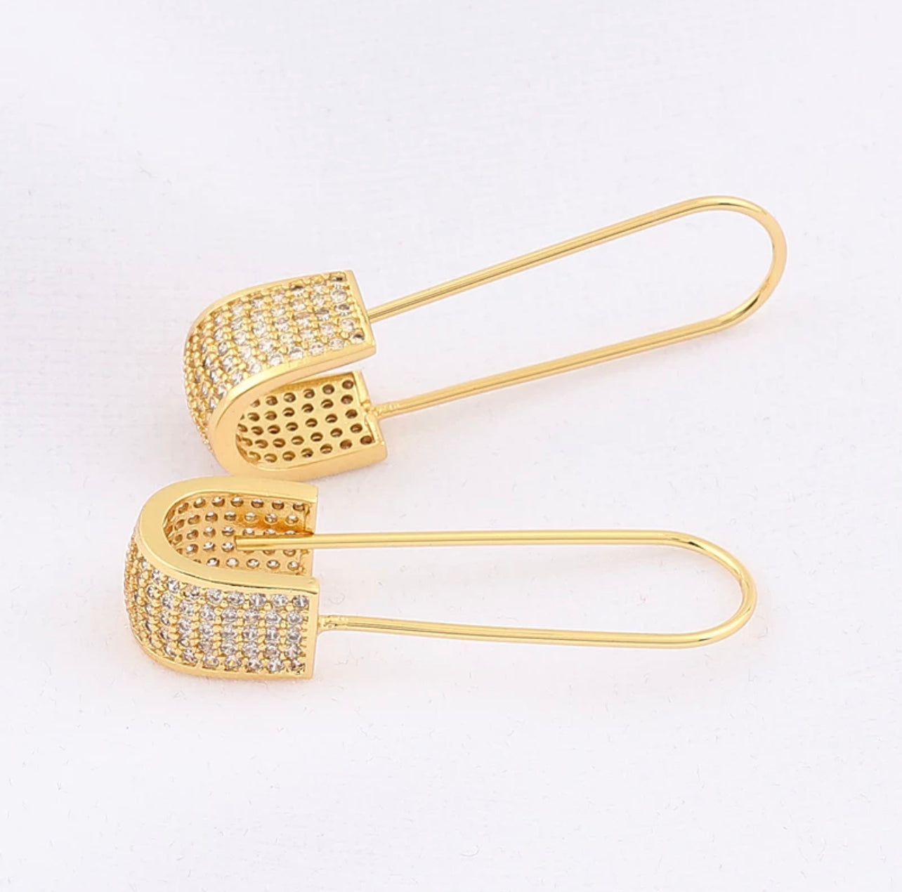 Cindy Pin Earring