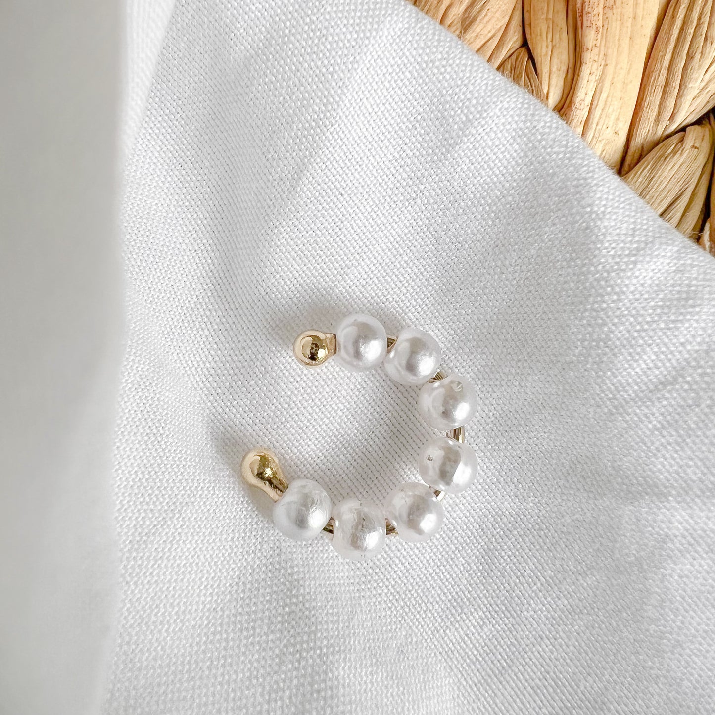 Gina Simple Pearl Ear Cuff