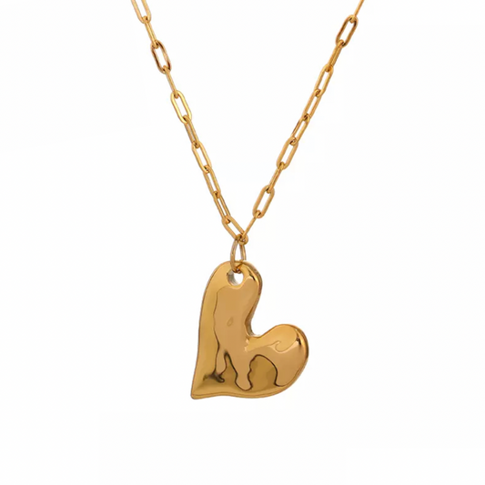 Cata Heart Necklace